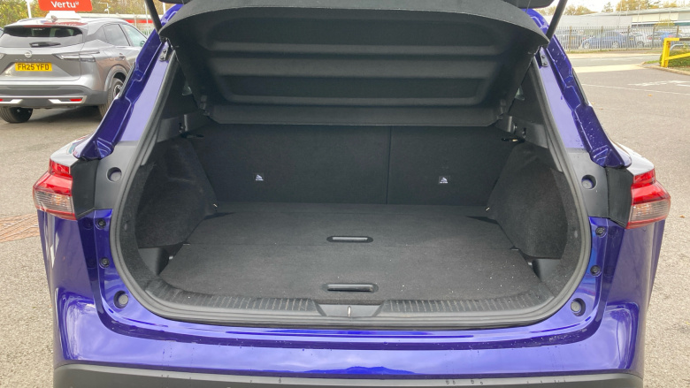 Nissan Qashqai 1.3 DiG-T MH N-Connecta 5dr Petrol Hatchback